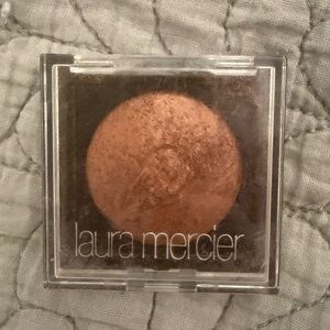 Laura Mercier TERRACOTTA baked  Eyeshadow
Vibrant Shimmer (defect)